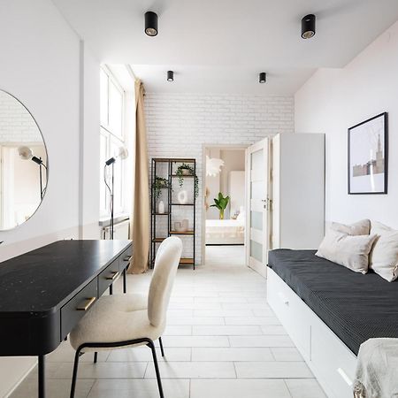 Stunning Apartment With Balcony غدانسك المظهر الخارجي الصورة